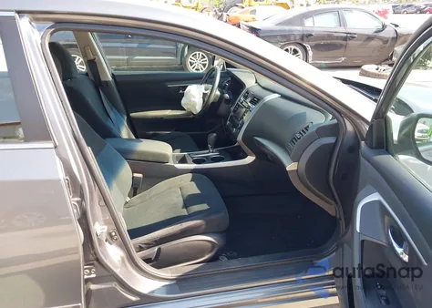 2015 Nissan Altima 2.5 Sv z USA, uszkodzony, nr VIN 1N4AL3AP7FC134459